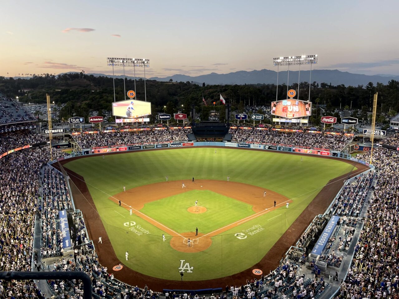 ドジャースタジアム