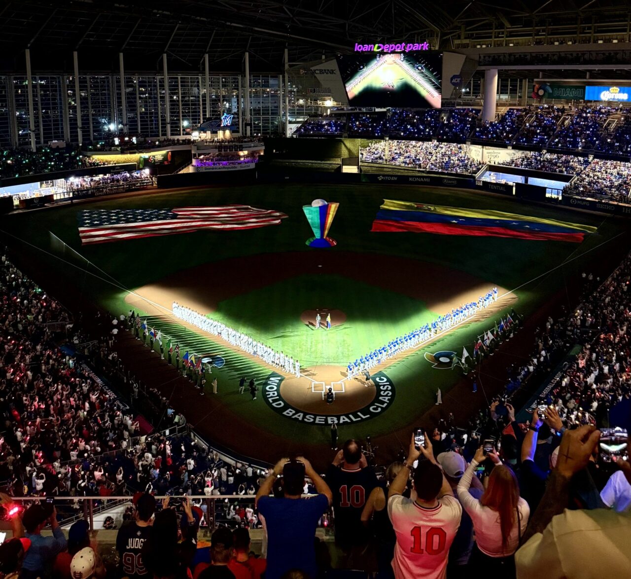 WBC決勝 アメリカ対ベネズエラ ローンデポパーク